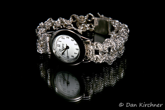 03_watch-002a-s